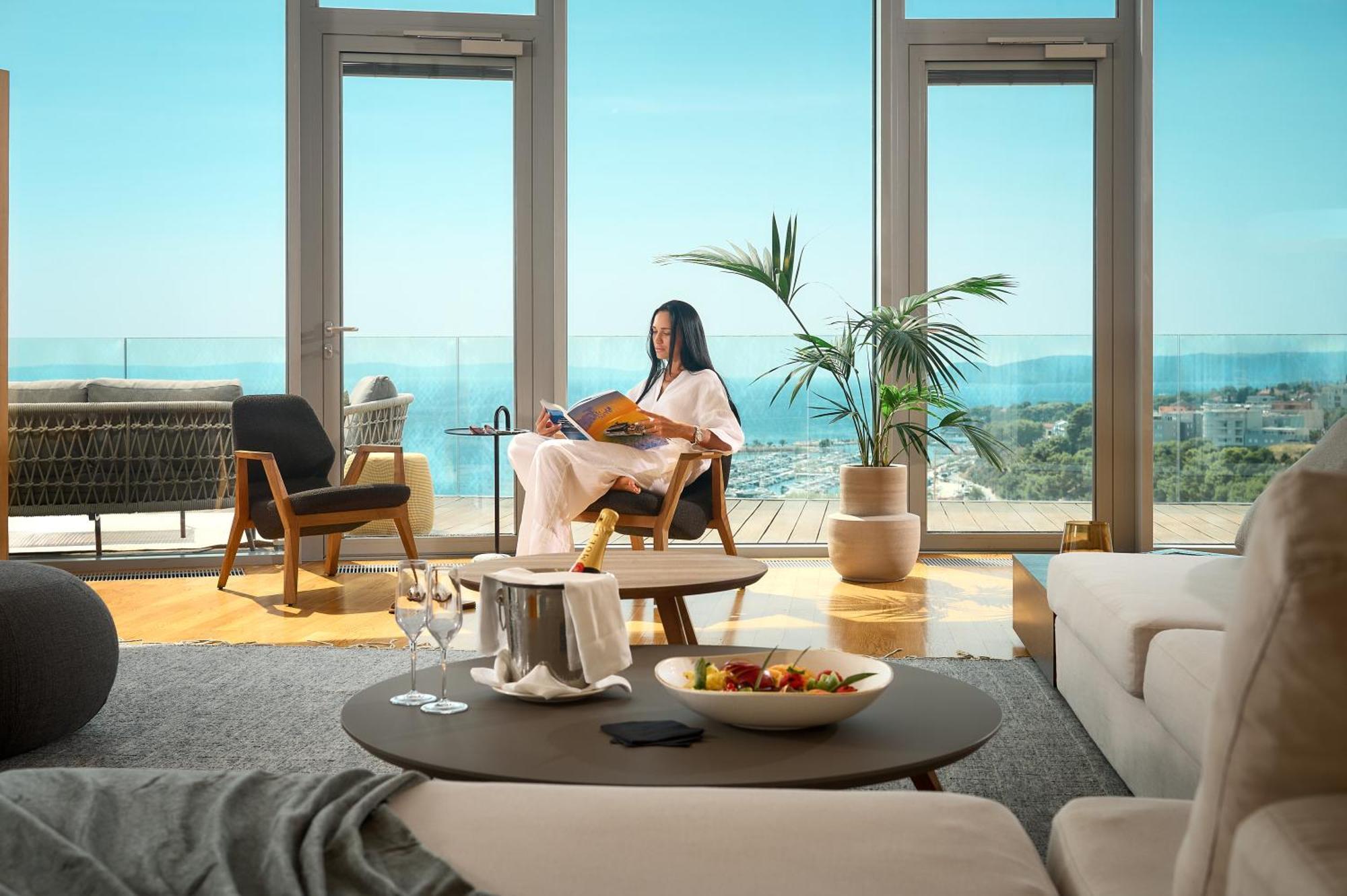 Radisson Blu Resort & Spa Сплит Екстериор снимка