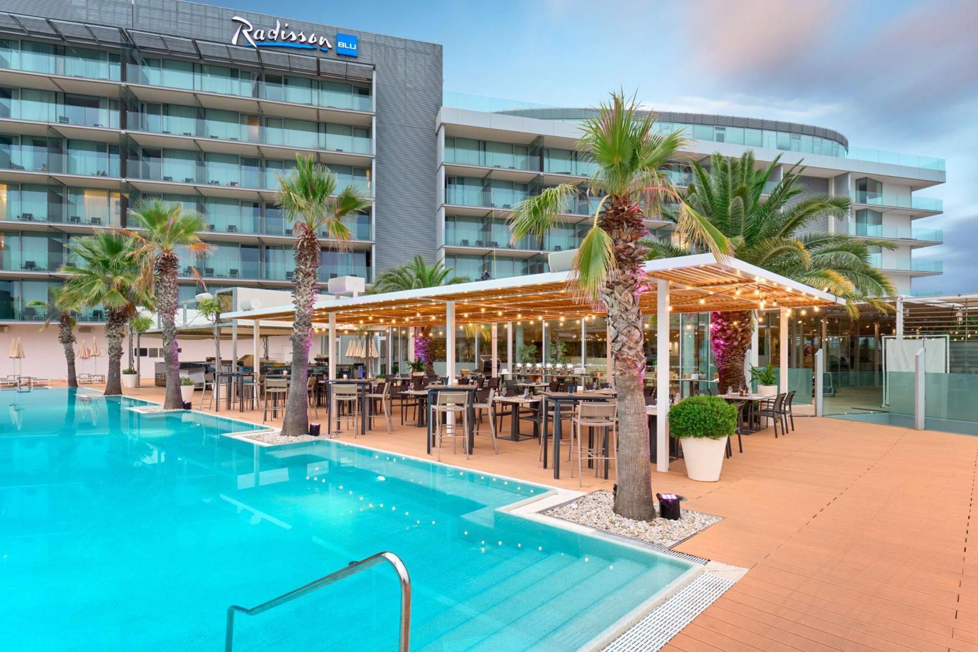 Radisson Blu Resort & Spa Сплит Екстериор снимка Radisson Blu Resort, Malta