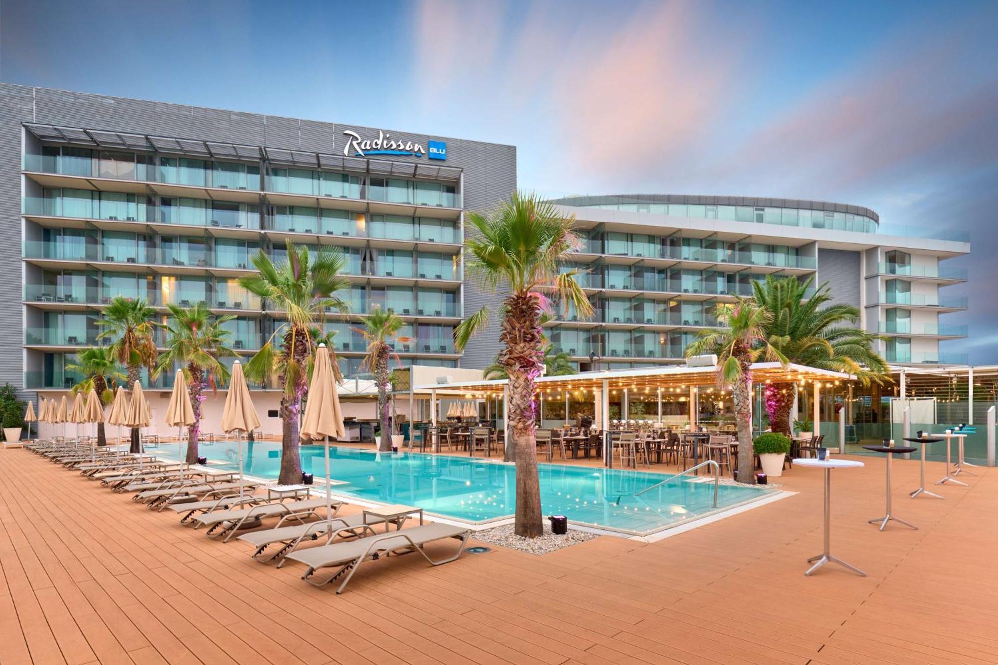 Radisson Blu Resort & Spa Сплит Екстериор снимка Radisson Blu Resort, Malta