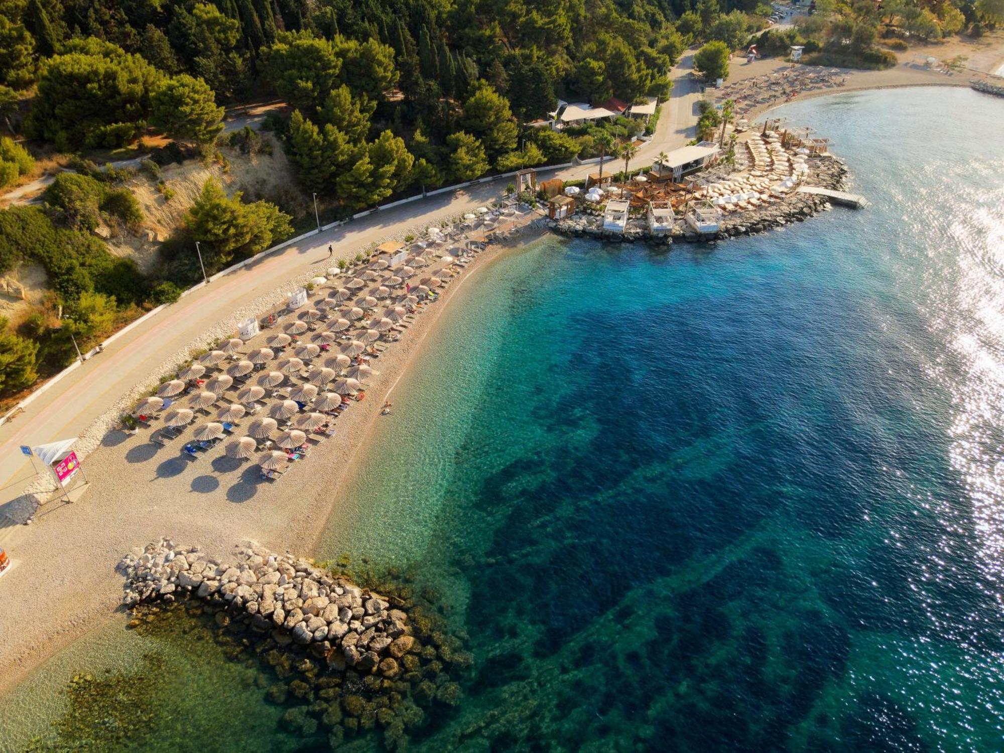 Radisson Blu Resort & Spa Сплит Екстериор снимка Aerial view of the beach
